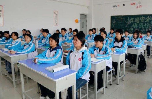 人生滚烫，向上生长，一起燃爆新学期！(图4)