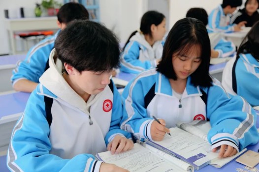 人生滚烫，向上生长，一起燃爆新学期！(图6)