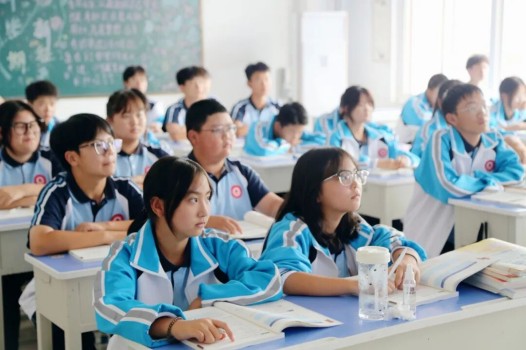 新学期！开学状态“拉满”——西安医科开学图鉴(图2)
